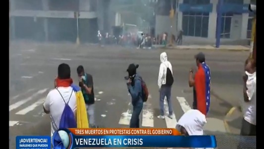 Venezuela en crisis: opositores vuelven a la calle tras jornada que dejó tres muertos