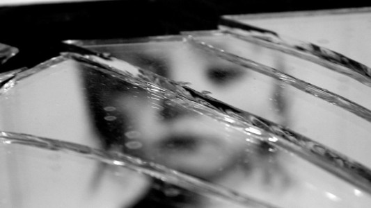 Horror en Alemania: acusan a un padre de violar reiteradamente a su hija de dos años y retransmitirlo en internet