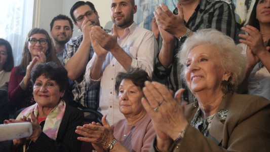 Las Abuelas de Plaza de Mayo recuperaron al nieto número 122