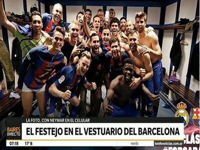 El festejo en el vestuario del Barcelona