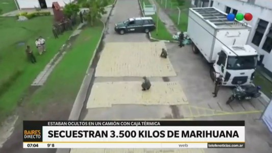Policía correntina secuestró más de tres toneladas y media de marihuana escondidas en el piso y el techo de un camión