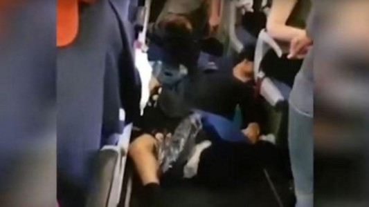 Terror en el aire: 27 heridos por una fuerte turbulencia en un avión ruso