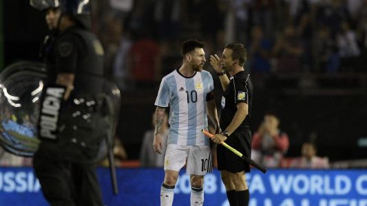 Messi le pidió a la FIFA que se dé por cumplida la sanción que lo margina de jugar con Argentina