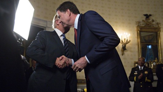 Donald Trump despidió a James Comey, director del FBI