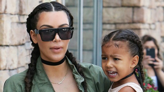 North West, la hija de Kim Kardashian, armó su propio spa en el baño de su casa