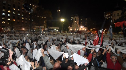 Arrancó la marcha a Plaza de Mayo contra el 2x1 para crímenes de lesa humanidad