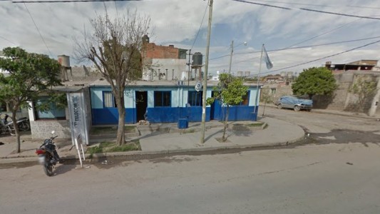 Jujuy: atraparon a un ladrón de 15 años y lo ataron desnudo a un poste de luz