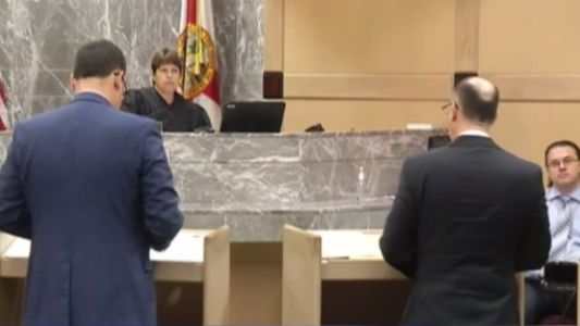 Juzgan a un hombre por asfixiar a su novia mientras tenían sexo oral