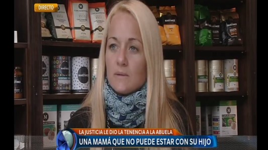 Mujer reclama a la Justicia que le deje ver a su hijo