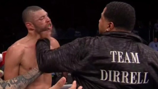 Escándalo en el boxeo: entrenador le pegó al rival al finalizar la pelea