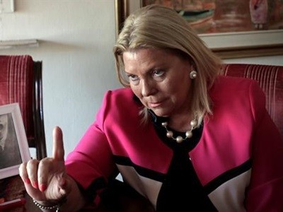 Carrió pide la destitución de la segunda de la AFI y le pone presión a Macri