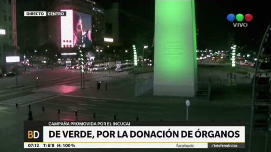 Obelisco verde por la donación de órganos
