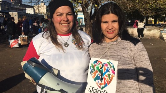 Autogestión: El "trueque digital" empieza en Facebook y termina en un espacio público