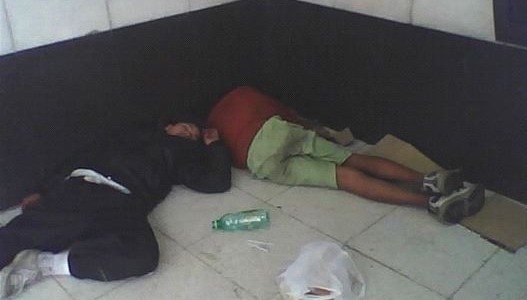 Qué hacer en caso de encontrar gente que vive en el subte