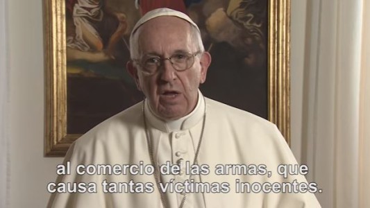 Papa Francisco: "Es necesario eliminar el comercio de las armas"