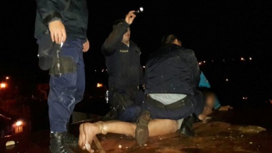 Una chica estaba jugando a la "Ballena Azul", quiso colgarse y el novio la salvó en el último segundo