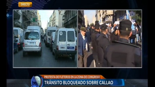 Fleteros cortan parcialmente Rivadavia y Callao