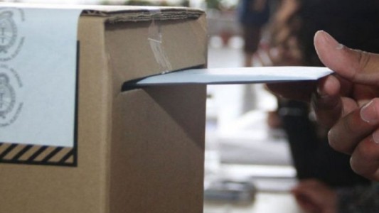 PASO: siete alianzas se anotaron para competir en Capital y 12 en Provincia