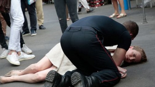 Francia: una candidata quedó inconsciente tras ser agredida en la calle