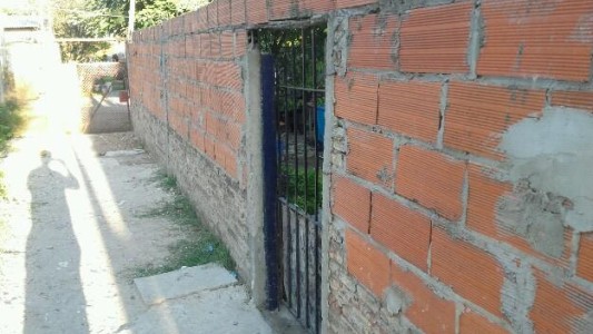 Balean a dirigente social en Lomas de Zamora