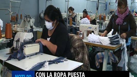 La intimidad de los talleres que le venden a La Salada