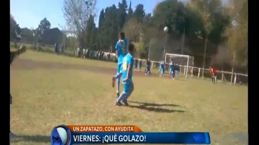 Un zapatazo con ayudita, en el golazo del viernes