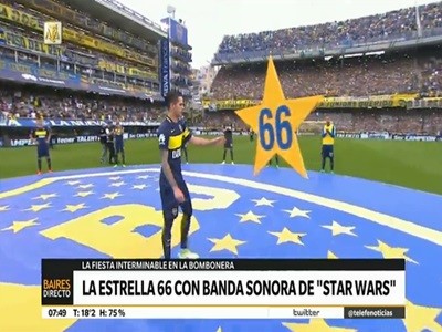 Gago colocó la estrella 66 en el escudo de Boca