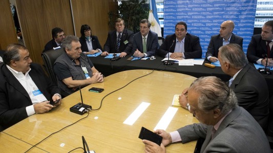 Según Pablo Micheli, la suba del salario mínimo decretada por el Gobierno "es un negocio perfecto para los sectores empresariales"