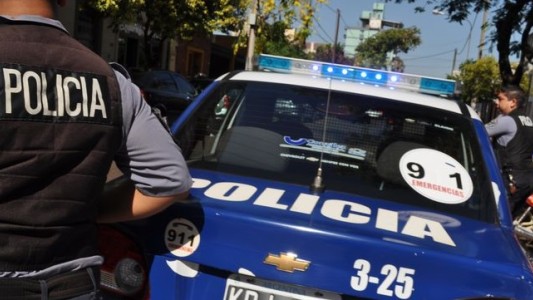 Golpeó a la docente que la citó para informarle sobre problemas de conducta de su hijo