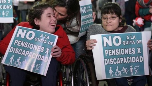 "Toda persona con discapacidad que tiene una pensión, la va a seguir teniendo"
