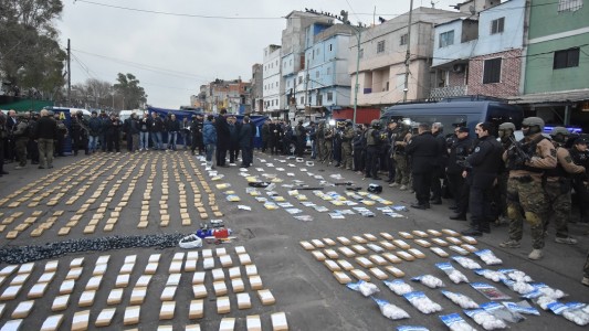 Megaoperativo antidrogas en la villa 1-11-14: 15 detenidos