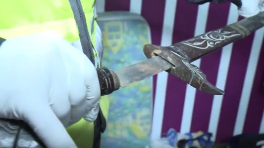 Detuvieron al "Rey Arturo", un narco que coleccionaba espadas