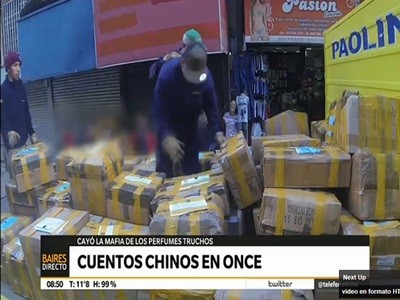 Espectacular operativo en Once contra la "mafia de los perfumes"