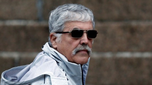 Procesan a Julio De Vido por subsidios a colectivos y le traban embargo por mil millones de pesos