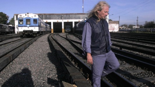 Corte de vías en el tren Sarmiento en solidaridad con los trabajadores despedidos de PepsiCo