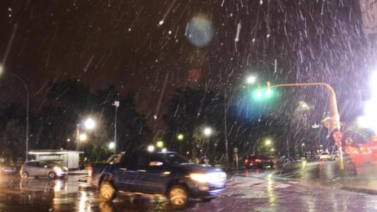 La nieve llegó a la provincia de Buenos Aires