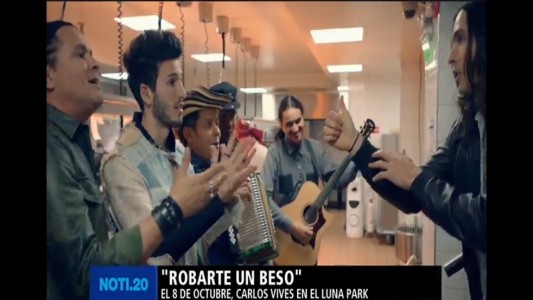 Carlos Vives estrena nuevo video de su tema "Robarte un beso"