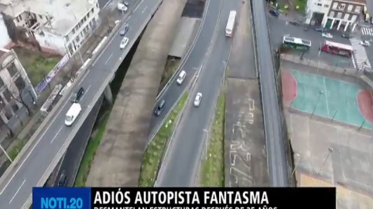 El gobierno porteño desmantela el tramo final de la autopista "fantasma"