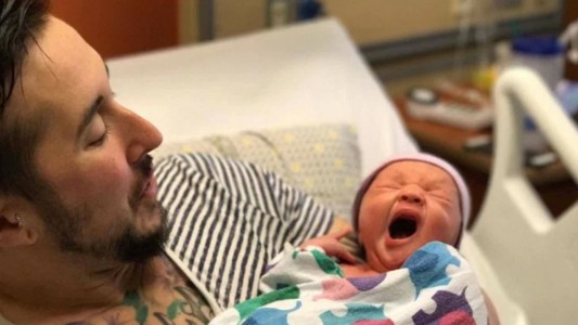 La historia del hombre transgénero que fue mamá