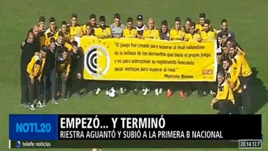 Riestra aguantó y subió a la Primera B Nacional