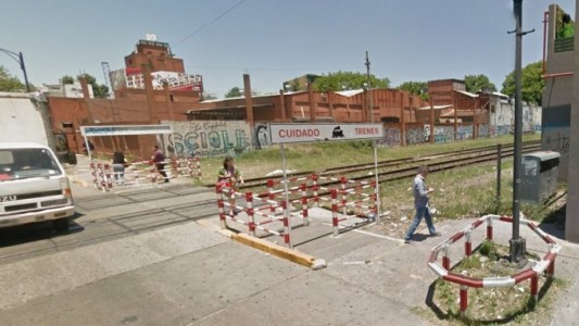 Murió un joven atropellado por un tren en Palermo