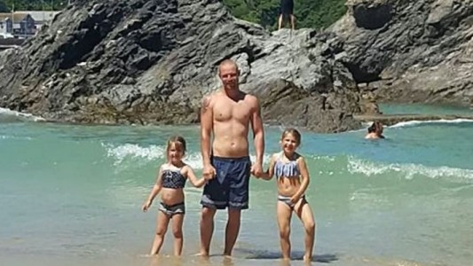 Sobrevivió a un cáncer y el día que lo celebraba murió al caer de un acantilado