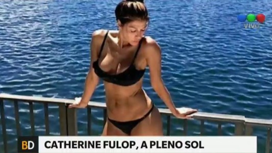 Catherine Fulop posa sin Photoshop