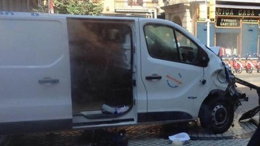 Atentado en Barcelona: hay dos sospechosos detenidos