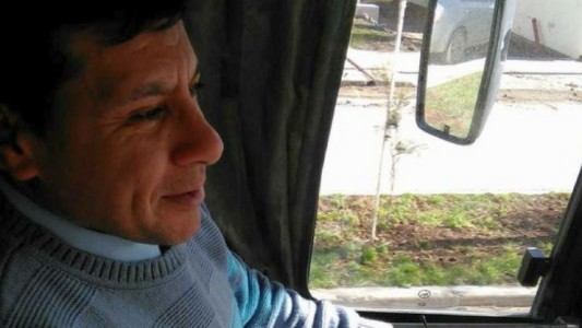 Una nena se quedó sin clases y el colectivero la cuidó hasta encontrar a su madre