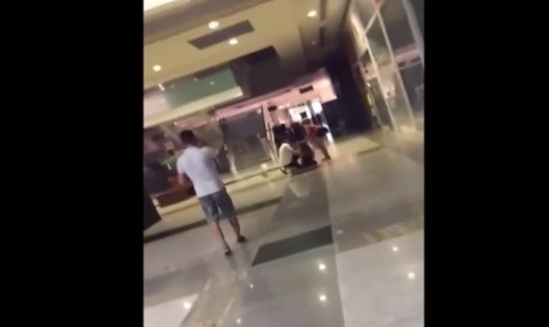 Video: la joven que fue "poseída" tras ver una película de terror