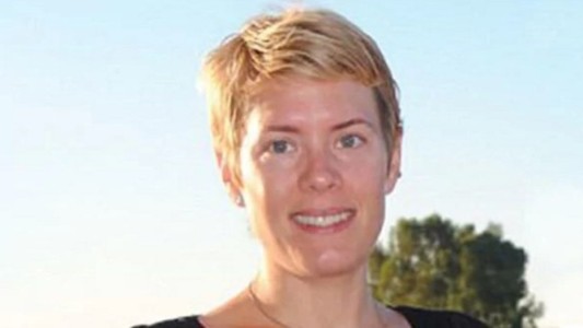 Escándalo en una escuela exclusiva de Hollywood: acusaron a profesora de abusar de un alumno de 16 años