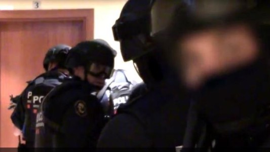 Así entró la Policía a las casas de los terroristas la noche de los atentados en Barcelona y Cambrils