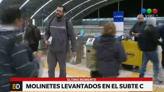 Levantan los molinetes de la línea C por protesta gremial