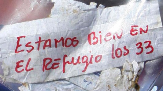 Internaron en un psiquiátrico al minero chileno que escribió "Estamos bien en el refugio los 33"